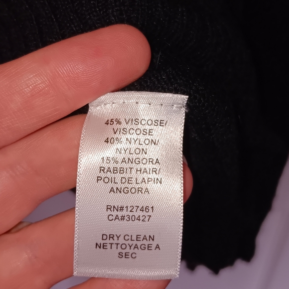 Wildfox White Label Sweater with Sequin Lipstick 💄.  Size S. - Picture 7 of 8